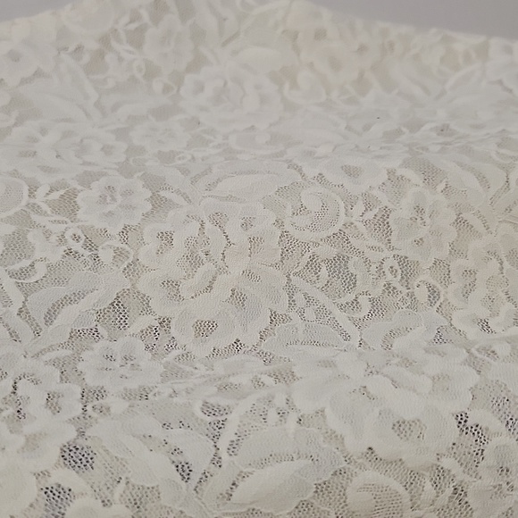 Kirra Cream Crochet Tank, size large, see through - Picture 4 of 4